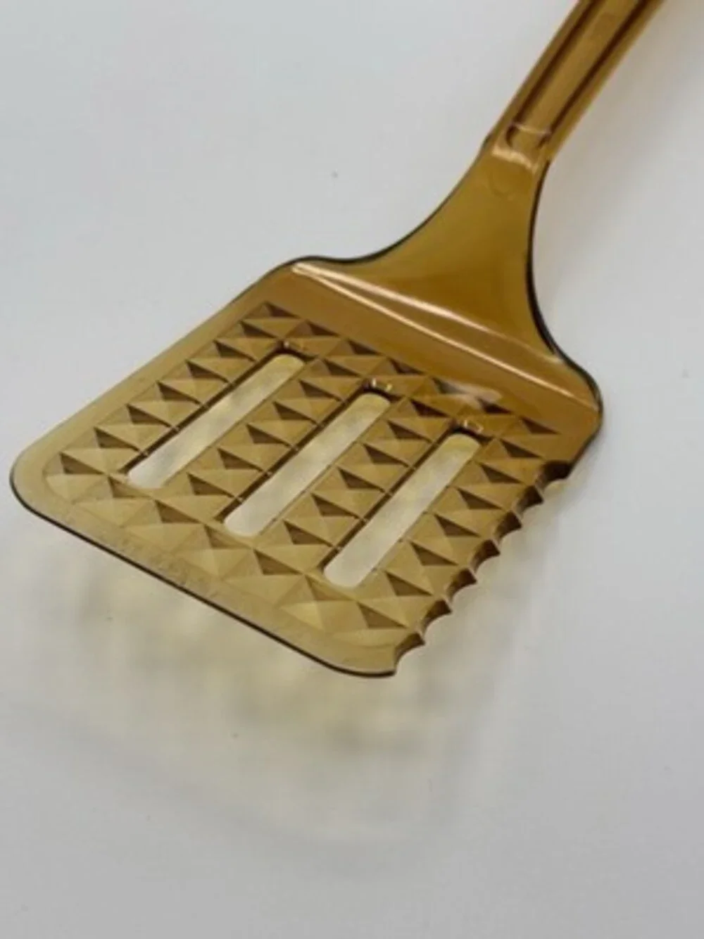 Ultratemp Amber Plastic Slotted Spatula Kitchen Cooking Utensil Serrated Vintage